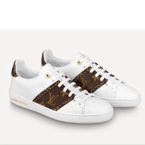 Louis Vuitton Frontline Sneakers: size 37.5 (7.5) 🎁